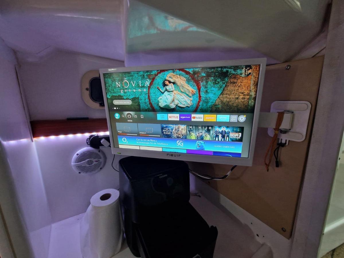锡切斯 Sammy Sea酒店 外观 照片